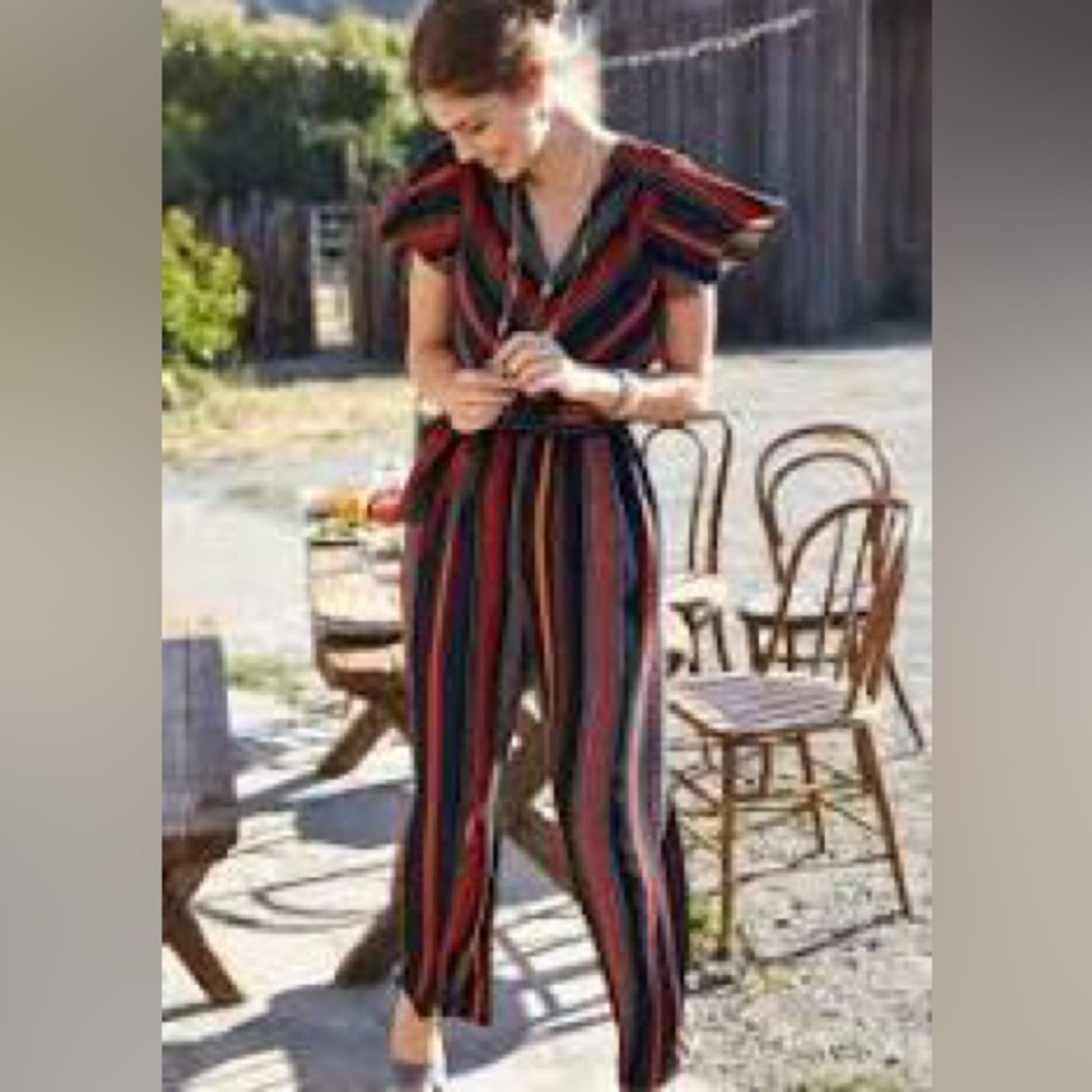 Maurice’s size 1 striped front tie jumpsuit